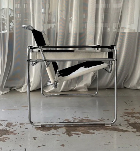 Image 1 of "Wassily" fauteuil van Marcel Breuer voor Knoll International