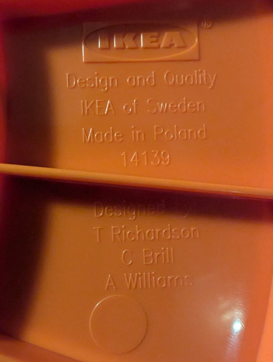 Image 1 of Ikea PS 2014 gekleurde kunststof opbergtafel Richardson