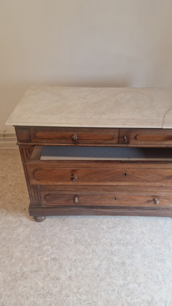 Image 1 of Wooden chest of drawers