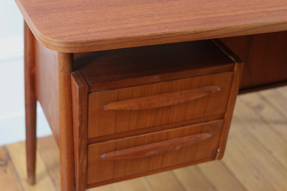 Image 1 of Small Scandinavian teak desk Gunnar Nielsen for Tibergaard 1960