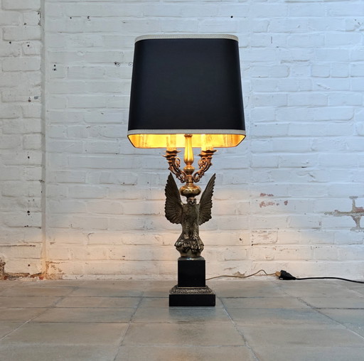 Lámpara de mesa con águila de Deknudt Lighting