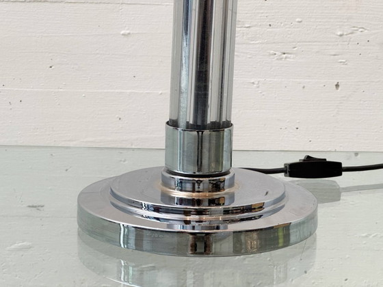 Image 1 of French Art Deco table lamp made of chrome-plated metal, 1930s