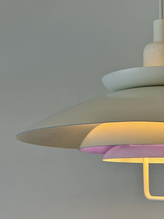 Lampada a sospensione vintage Form-Light bianco & blu cobalto – Danimarca, anni '70 – form light (photo 6 of 15)