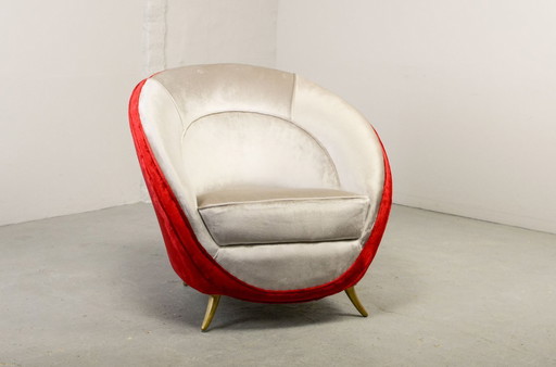 Eye-Catching Guglielmo Veronesi Silver and Red Velvet Italian Lounge Chair for ISA Bergamo. Italy, 1970s.