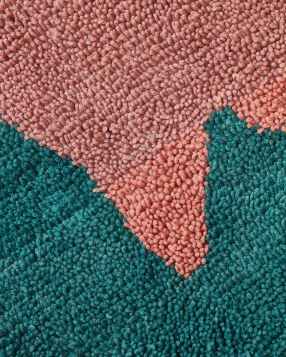 Image 1 of Handmade wool carpet 200cmx300cm