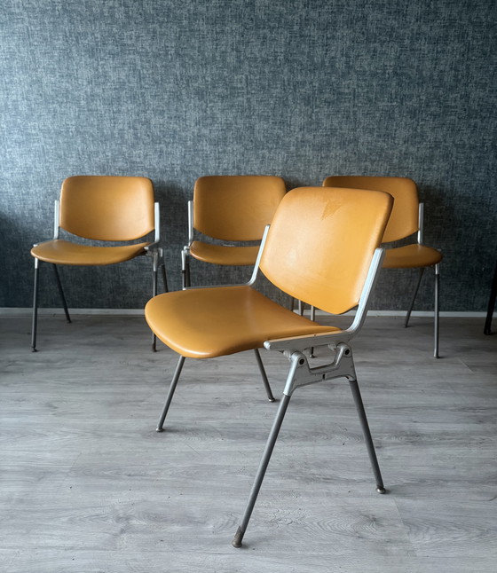 Image 1 of 4 sillas DSC106 de Giancarlo Piretti para Castelli, década de 1960