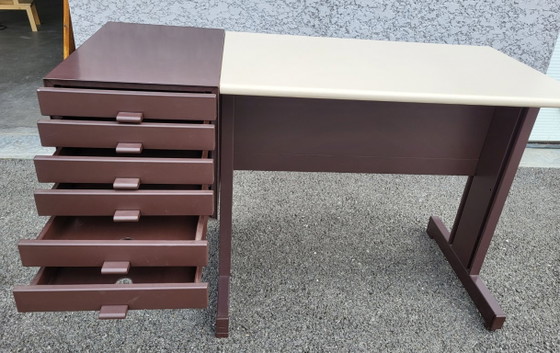Image 1 of Bureau Vintage Olivetti Synthesis par Ettore Sottsass - Icône du Design Italien, Années 70