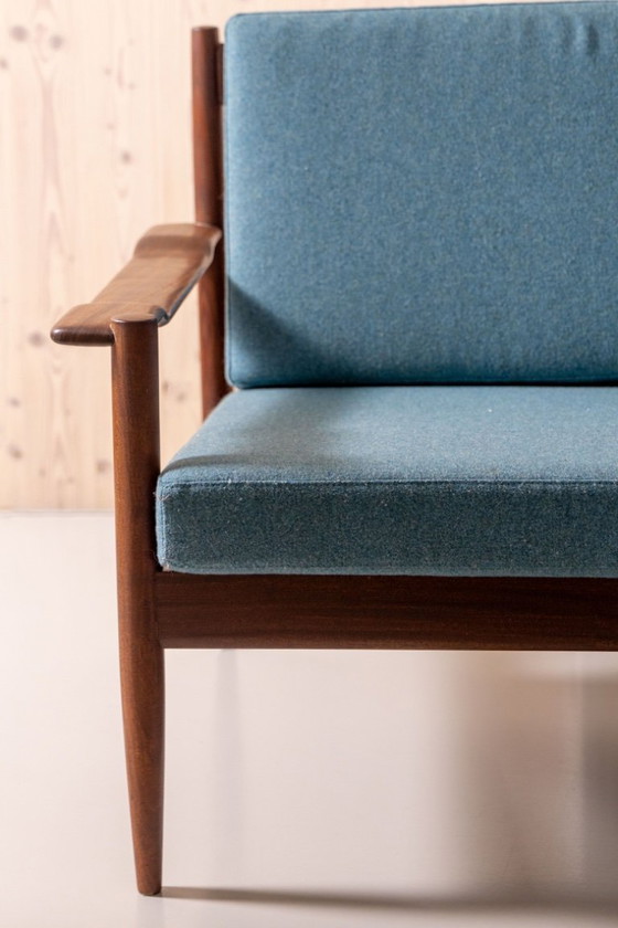 Image 1 of Divano scandinavo a 3 posti