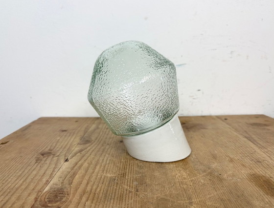 Image 1 of Applique murale vintage en porcelaine blanche, années 1970