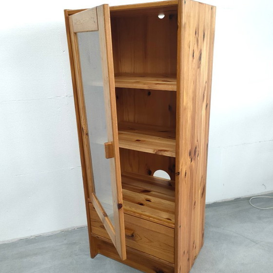 Image 1 of Vetrina svedese vintage Ikea anni '70/'80 in legno di pino