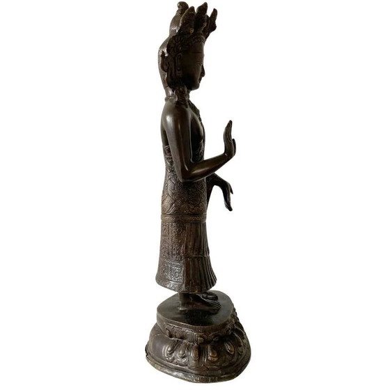 Estatua de Buda Dipankara de pie en bronce – lote 180 – Esculturas, Bronze (photo 7 of 10)
