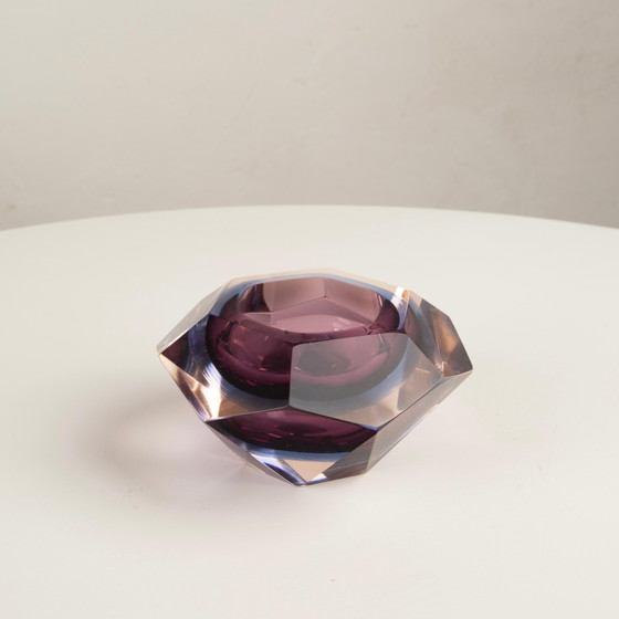 Sculpturale asbak toegeschreven aan Flavio Poli voor Seguso Vetri d’Arte 1970 – Tafelaccessoires (photo 13 of 25)