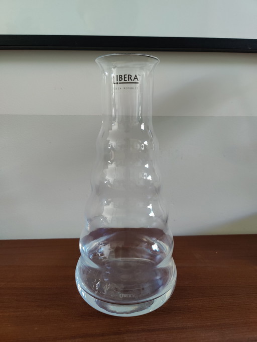 Carafe Crystal Libera, Dessinée par Vladimir Klein en 2005, Fabriquée par le fabricant de verre Crystalex