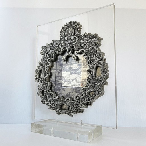 MAGNIFICENT VINTAGE ANTIQUE MIRROR WITH SNAKES ON A PLEXIGLAS BASE, 1970