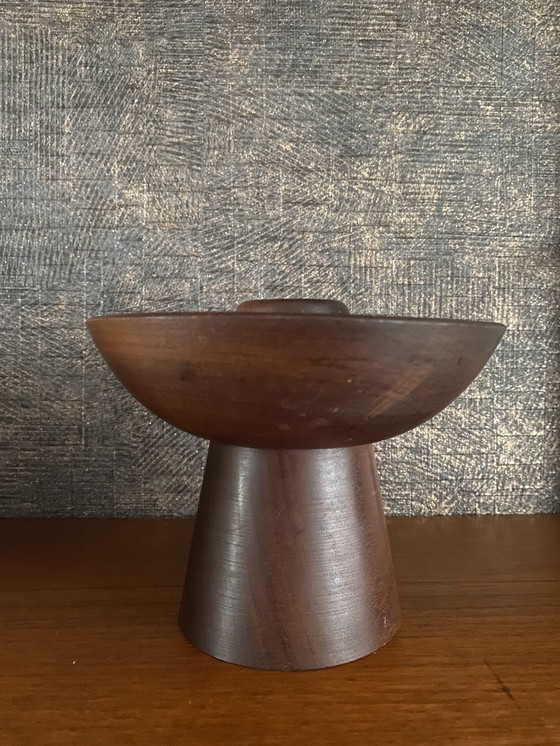 Image 1 of Grote Vintage teakhouten Scandinavisch kandelaar