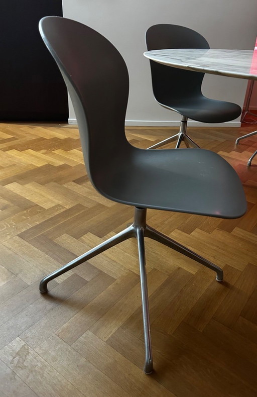 6 chaises pivotantes Bo Concept Adelaide