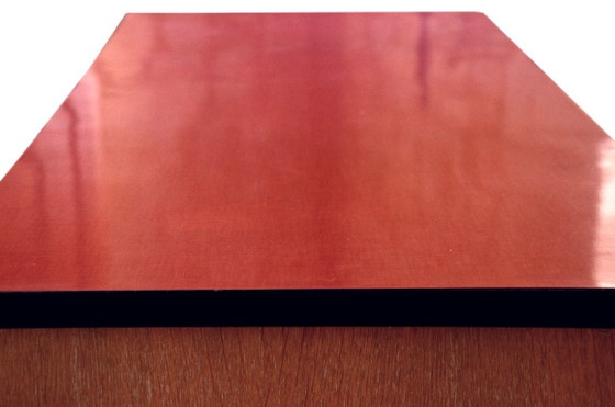Vintage 1950s wood and pink fuchsia and black Formica sideboard, 130x50x100cm – Metal (photo 6 of 19)