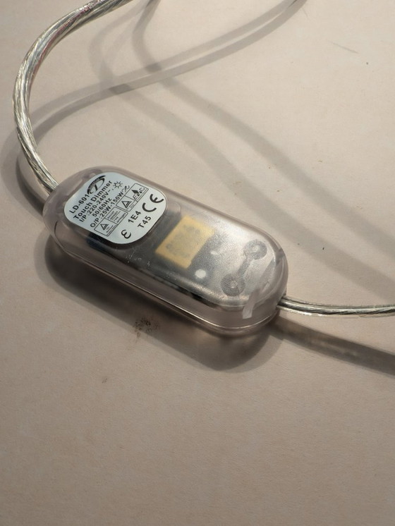 Image 1 of Set (2) bureau, tafel-, of nachtkast-lampen. Vintage design.