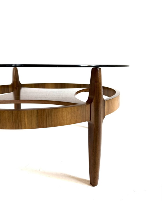 Image 1 of Tavolino da caffè vintage in noce, anni '60
