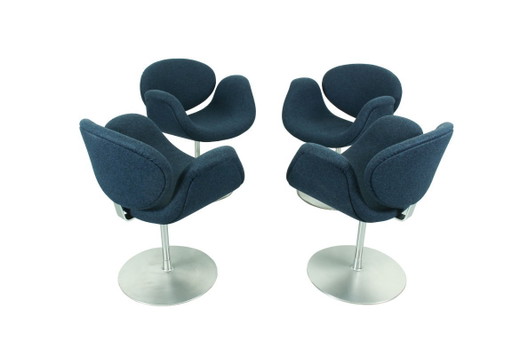 Set van 4 draaibare eetkamerstoelen in de vorm van een kleine tulp, ontworpen door Pierre Paulin voor Artifort, 1965.