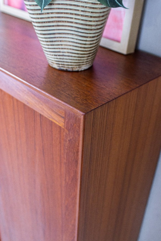 Image 1 of Vintage teakhouten dressoir/commode met lades, Erik Brouer, Deens, jaren 60.