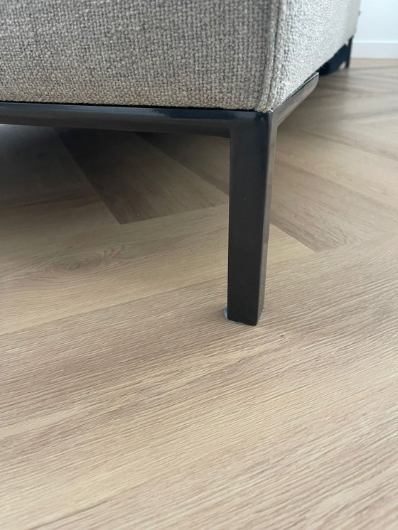 Image 1 of Diseño de banco en Stock Aikon