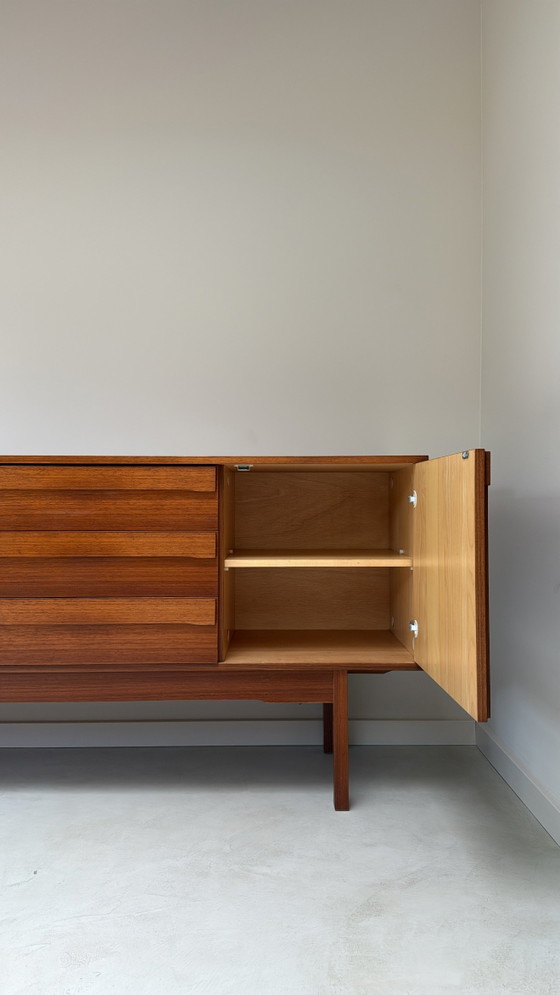 Credenza vintage in legno di teak – Credenze, Wood (photo 8 of 13)