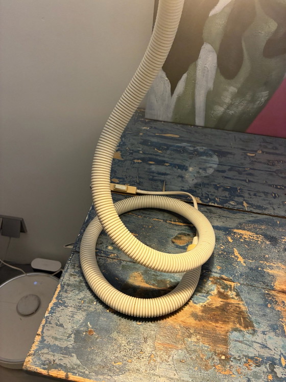 Vintage Space Age 'Snake' / 'Cobra' Table lamp – White – 70s/80s – Happy Light, Metal, Plastic (photo 3 of 12)