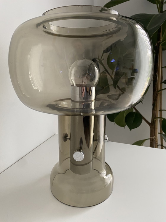 Image 1 of Lampe de table au design vintage