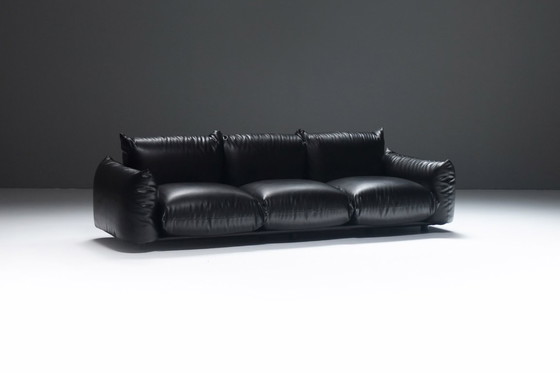Image 1 of Marenco 255 Sofa Mario Marenco Arflex Italy 1970 Original black leather bodied three seat sofa on a low rounded base  The Marenc