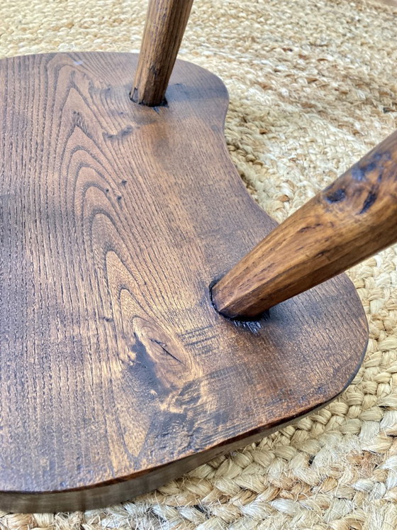 Tabouret tripode ancien en bois massif, fabrication artisanale, Marron, Rustic (photo 11 sur 11)