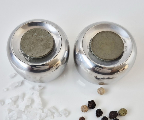 Salz- und Pfefferstreuer von Henning Koppel für Georg Jensen, aus Edelstahl 1960er, 2er Set – Küchenzubehör (photo 6 of 7)