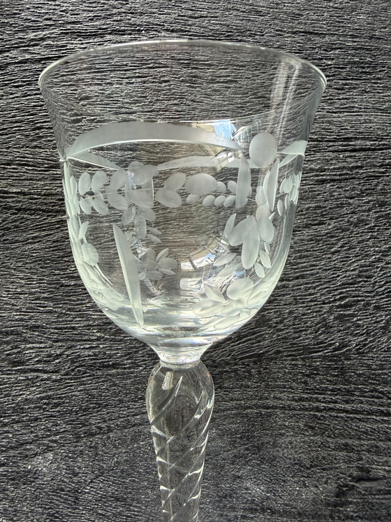 Image 1 of Kristallen wijnglazen met Bloemfontein en guirlandes