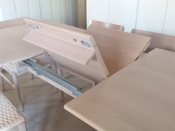 Image 1 of Set of table with 6 chairs in beech