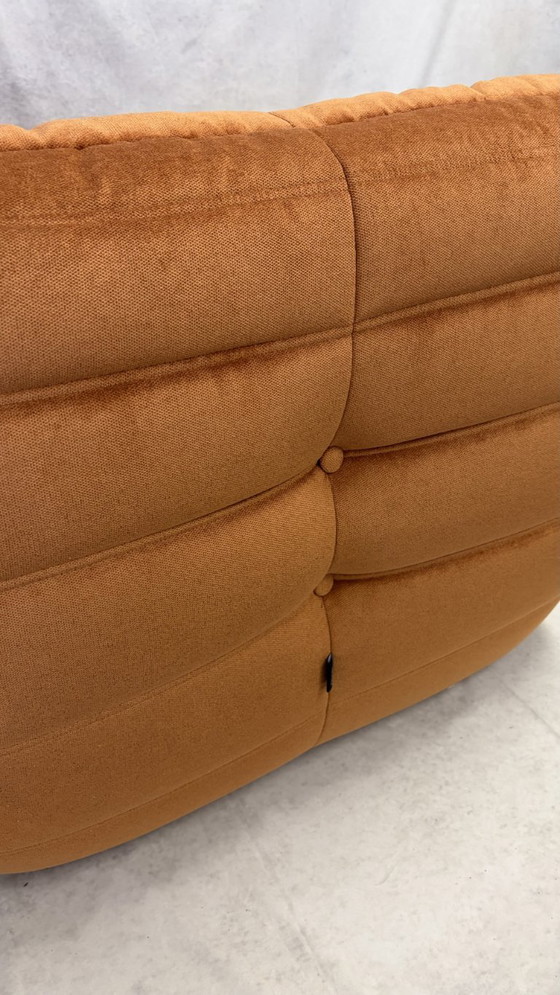 Togo Sessel von Michel Ducaroy für Ligne Roset – Textile (photo 4 of 6)
