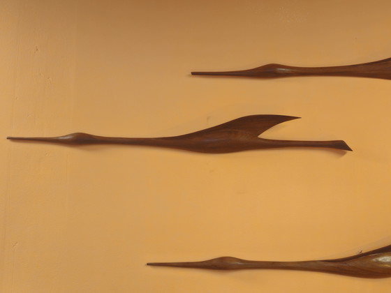 Image 1 of Set di 3 grandi uccelli da parete vintage in teak.