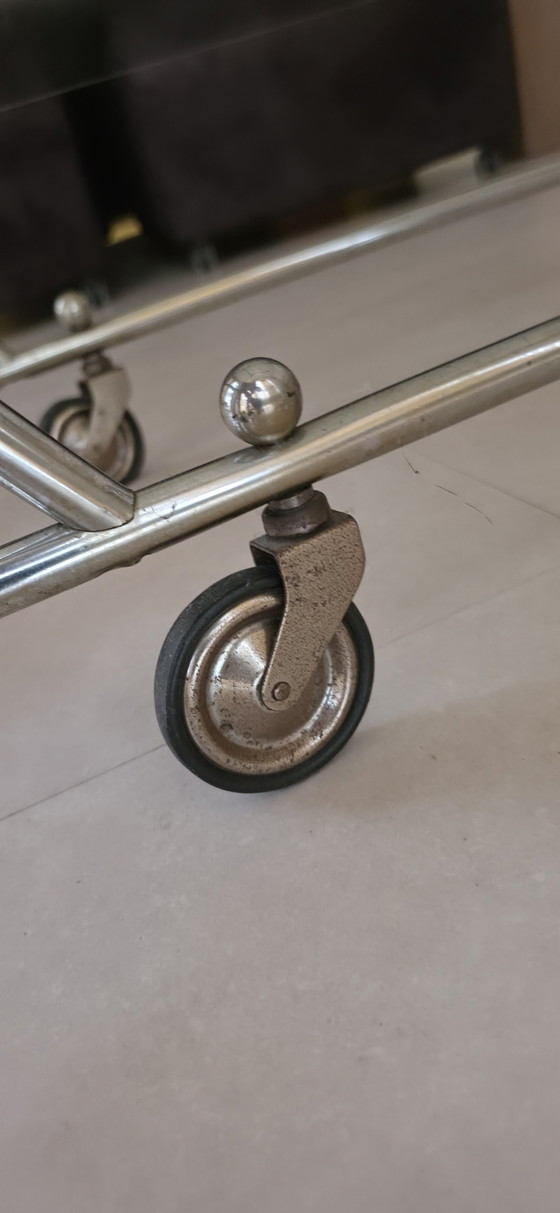 Image 1 of Originaler Servierwagen im Bauhaus-/Art-déco-Stil aus den 1930er-Jahren – verchromtes Messing