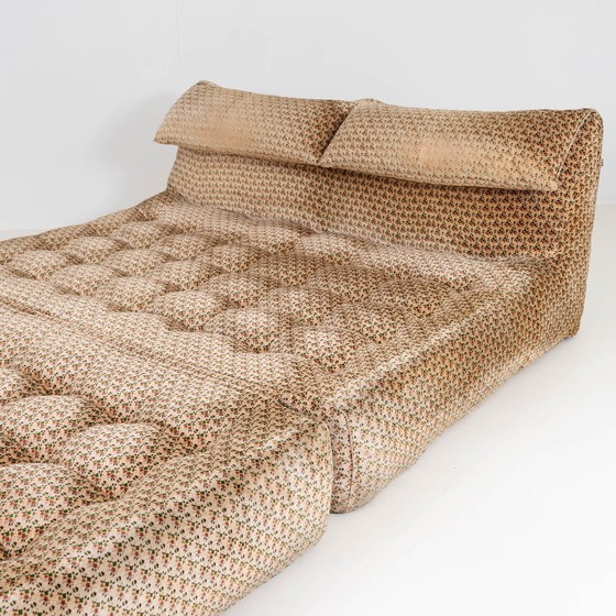 Image 1 of Vintage Bamboletto-ligbed van Mario Bellini voor B&B Italia, 1975 — Gesigneerd, originele bekleding