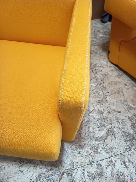 Image 1 of CASSINA 2x Poltrona 637 Utrecht 2024 (NUOVO, mai usato) in lana gialla KVDRAT € 6.600
