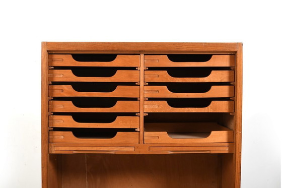 Image 1 of Hans Wegner Jaloeziedeurkast voor Plan Møbler 1940