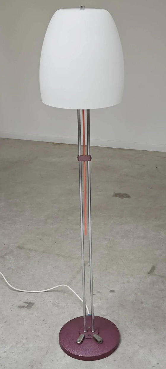 Lampadaire en métal chromé opaline triplex Lidokov ex Tchécoslovaquie – Cast Iron, Mid Century Modern (photo 2 of 21)