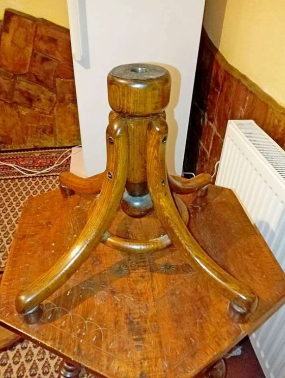 Image 1 of Originaler antiker Klavierstuhl im Thonet-Stil mit Intarsien