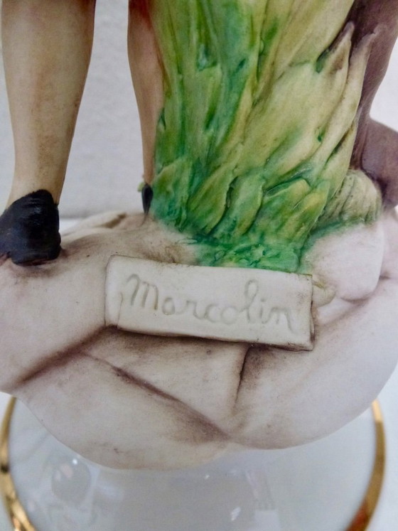 Image 1 of 2x Vintage Capodimonte figurines, hand-painted.