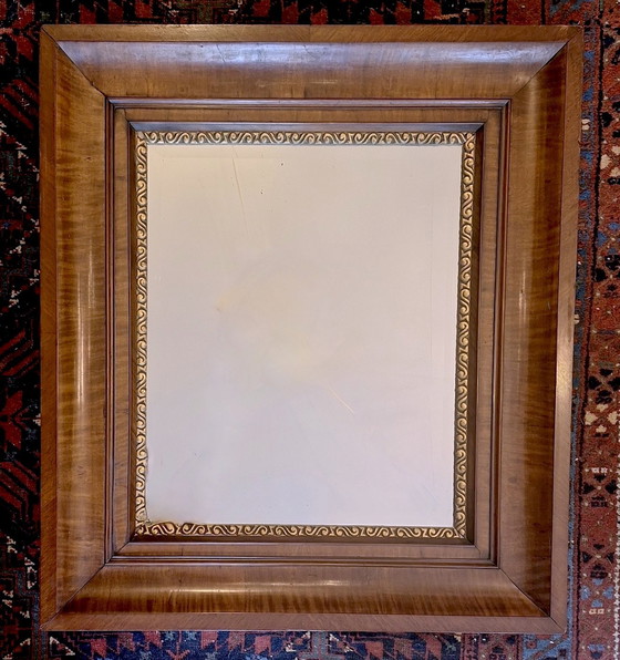 Image 1 of Miroir ancien à bord biseauté dans un cadre en noyer, années 1850
