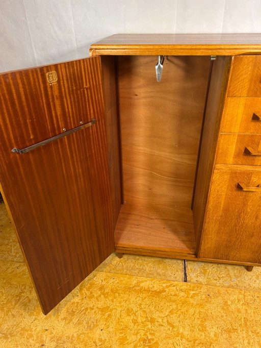 Mid-Century Retro Vintage Early Oak Batchelor Chest of Drawers / Wardrobe by E. Gomme (Later G Plan) – 1950s British Design Clas