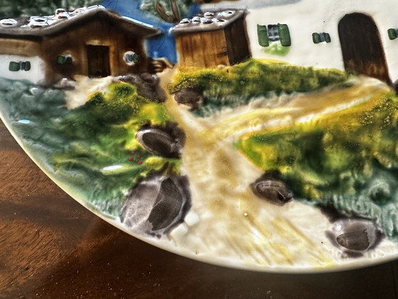 Image 1 of Assiette vintage Decorative Barbotine Montagne / Chalet - Germania Ovest - D 30 cm