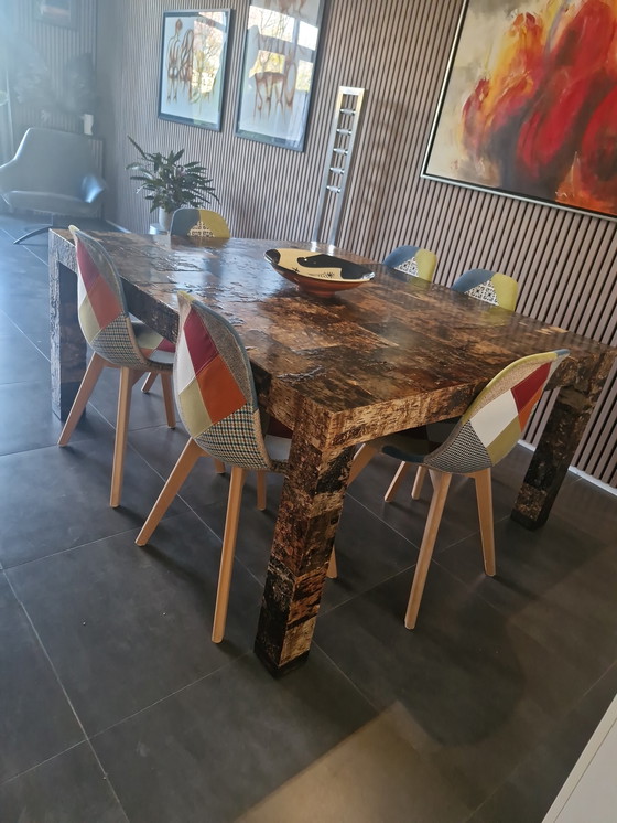 Image 1 of Esstisch mit Birkenrindenintarsien