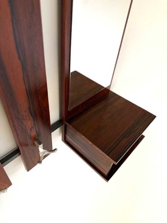 Image 1 of Vintage XL Rosewood wandkapstok ‘60