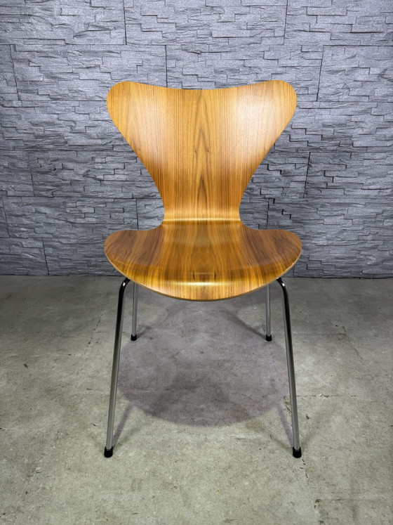 6 x Fritz Hansen Series 7 Butterfly Chair Walnut – Dining chairs, Wood, Chrome, Modern (photo 13 of 15)