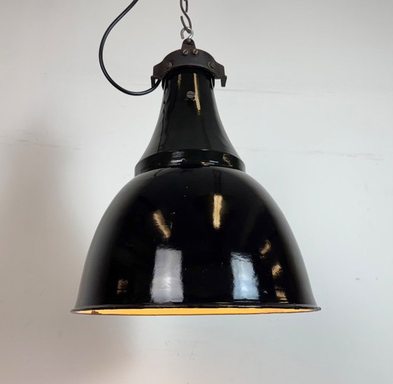 Image 1 of Lampada a sospensione Bauhaus in smalto nero industriale, anni '30